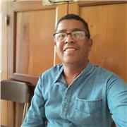 Sono un professore universitario con più di 25 anni di esperienza nell'insegnamento della matematica. Mi piacerebbe far parte del tuo cammino nello studio della matematica